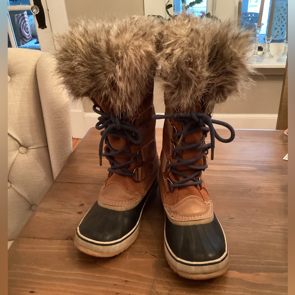SOREL JOAN OF ARCTIC™ WOMENS WATERPROOF BOOT SIZE 8 CAMEL BROWN BLACK